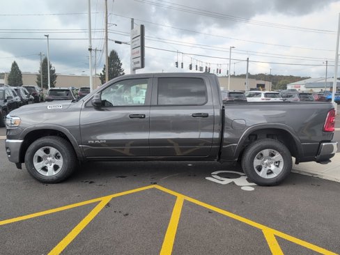 New 2025 RAM 1500 4x4 Crew Cab image 4