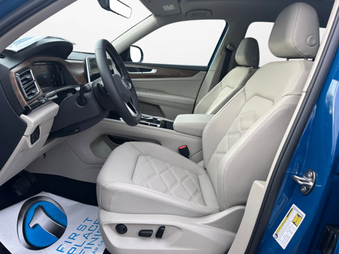 New 2025 Volkswagen Atlas SE image 9