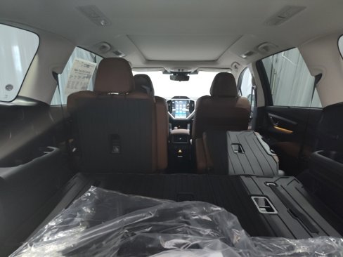 New 2025 Subaru Ascent Touring image 9