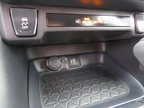 Certified 2025 Toyota RAV4 XLE Premium image 25