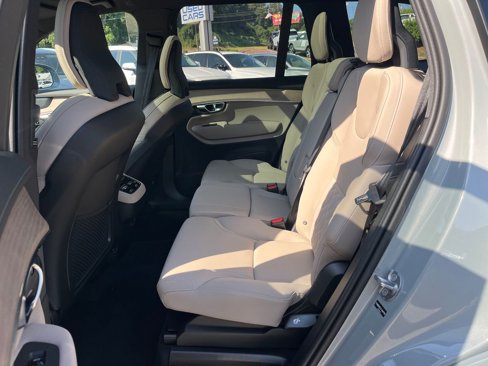 New 2026 Volvo XC90 B6 Plus w/ Protection Package Premier image 31