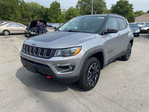Used 2019 Jeep Compass Trailhawk image 1