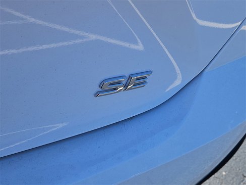 New 2026 Toyota Camry SE image 4