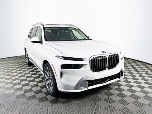 New 2026 BMW X7 xDrive40i w/ Executive Package image 2