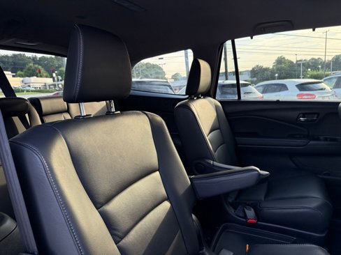 Used 2021 Honda Pilot Touring image 37