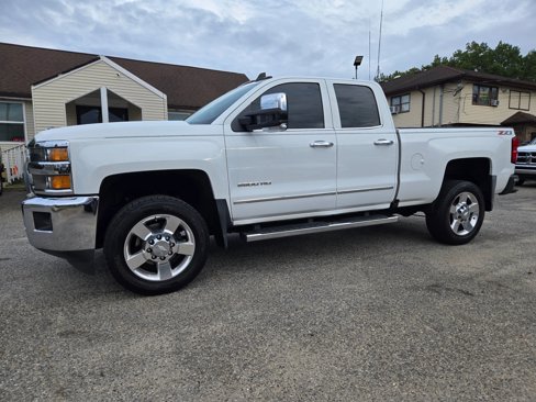 Used 2018 Chevrolet Silverado 2500 LTZ w/ Vortec Plus Package image 3