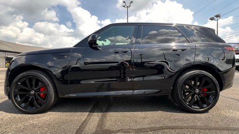 Used 2024 Land Rover Range Rover Sport Dynamic SE image 3