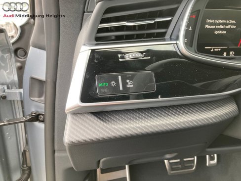 New 2025 Audi RS Q8 performance image 15