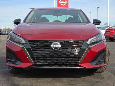 New 2025 Nissan Altima 2.5 SR image 12