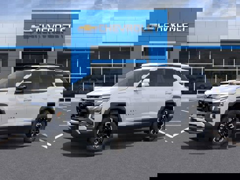 New 2026 Chevrolet Equinox ACTIV w/ Convenience Package III image 2