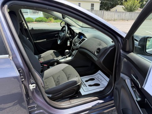 Used 2014 Chevrolet Cruze LT image 7