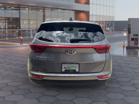 Used 2019 Kia Sportage LX image 5