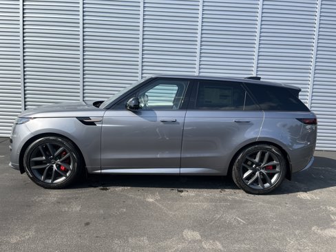 New 2025 Land Rover Range Rover Sport Dynamic SE image 2