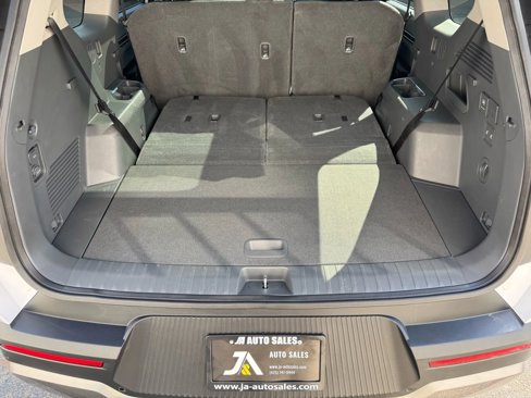 Used 2025 Kia EV9 Wind image 16