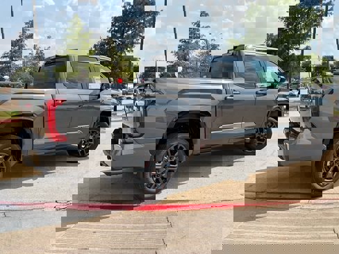 New 2026 Toyota Tundra Platinum image 5