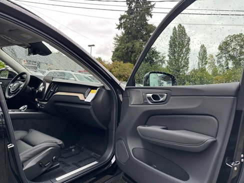 New 2026 Volvo XC60 B5 Ultra w/ Protection Package Premier image 11