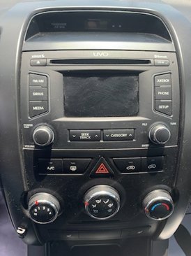 Used 2013 Kia Sorento LX w/ Convenience Pkg image 9