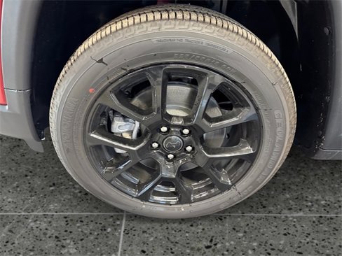 New 2026 Jeep Compass Latitude image 5