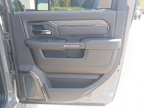 New 2026 RAM 2500 Limited image 37