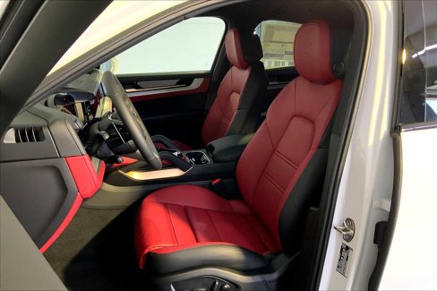 New 2025 Porsche Cayenne S image 5