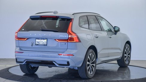 Certified 2025 Volvo XC60 B5 Core w/ Protection Package Premier image 5