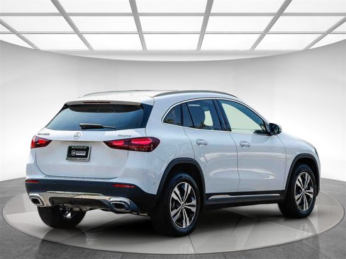 Certified 2025 Mercedes-Benz GLA 250 4MATIC image 4