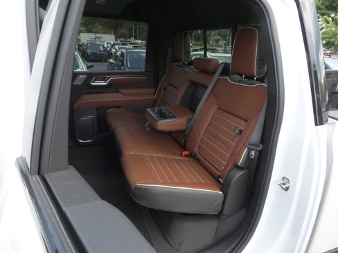 Used 2025 GMC Sierra 3500 Denali Ultimate image 18