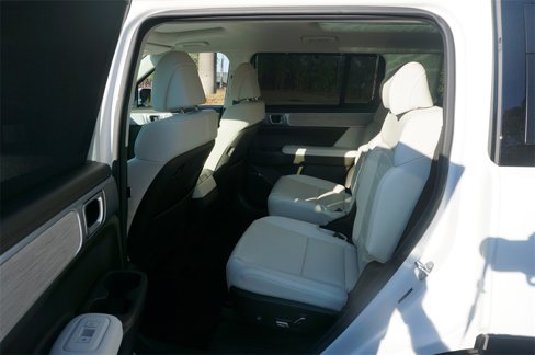 Used 2025 Hyundai Santa Fe Calligraphy image 18