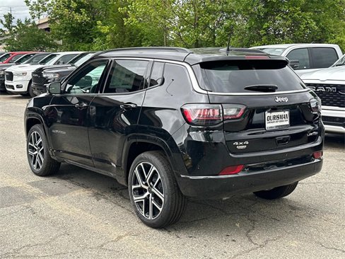 New 2025 Jeep Compass Limited w/ Elite Group image 4