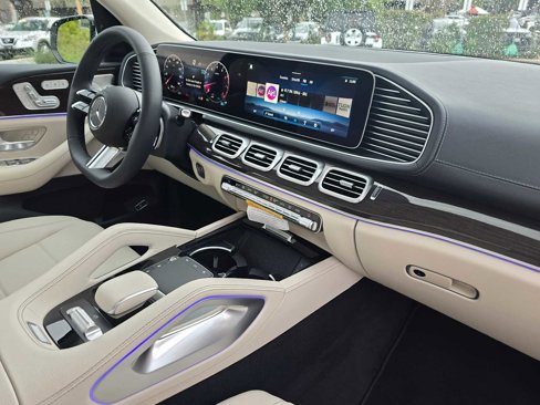 New 2026 Mercedes-Benz GLS 450 4MATIC image 11