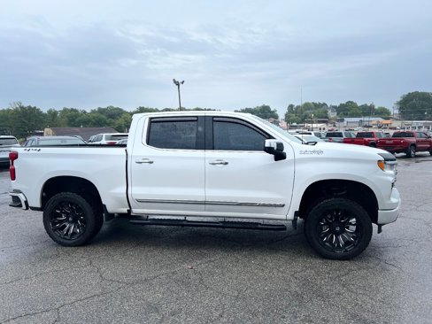 Used 2024 Chevrolet Silverado 1500 High Country w/ High Country Premium Package image 2