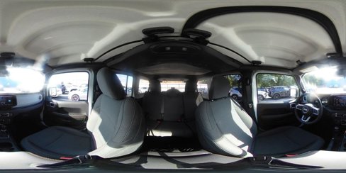 Used 2025 Jeep Wrangler Sahara image 41