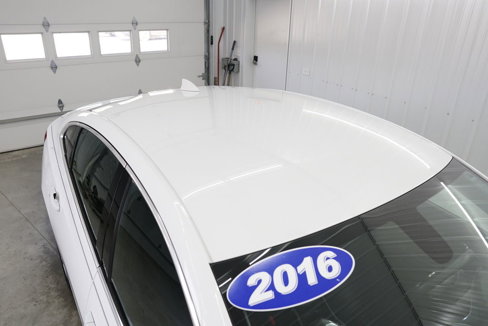 Used 2016 Chevrolet Malibu LT image 17