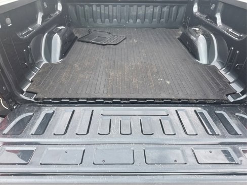 Used 2018 Chevrolet Silverado 1500 LT w/ All Star Edition image 13