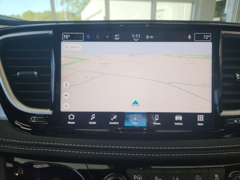 New 2025 Chrysler Pacifica Limited image 37