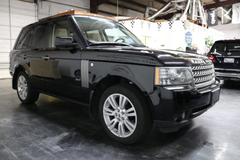 Used 2010 Land Rover Range Rover HSE LUX image 16