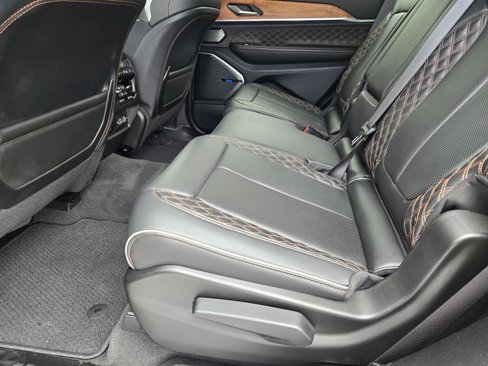 Used 2022 Jeep Grand Cherokee L Summit image 33