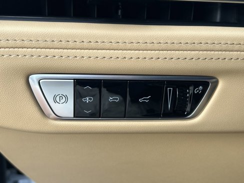 New 2026 Cadillac Escalade IQ Sport 2 image 31