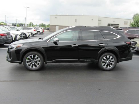 New 2025 Subaru Outback Touring XT image 2