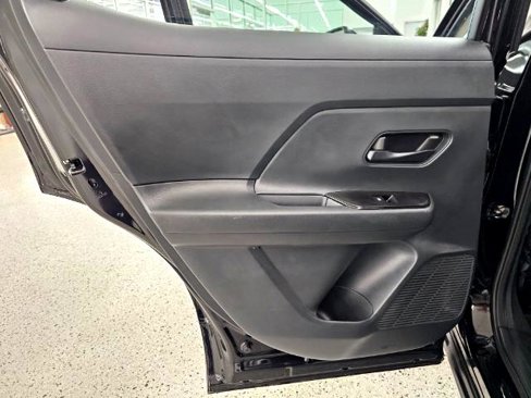 Used 2025 Nissan Kicks S image 29