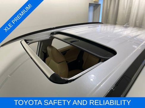 Used 2025 Toyota RAV4 XLE Premium image 18