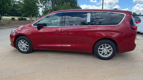 New 2025 Chrysler Voyager LX image 11