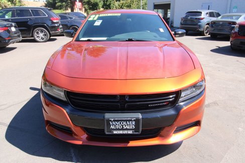 Used 2021 Dodge Charger SXT w/ Blacktop Package image 9