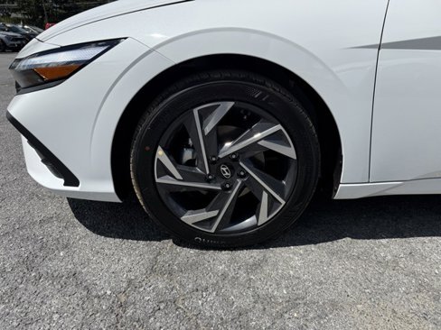 New 2025 Hyundai Elantra Sport w/ Cargo Package image 9