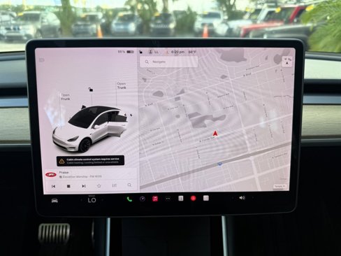 Used 2021 Tesla Model Y Long Range image 25