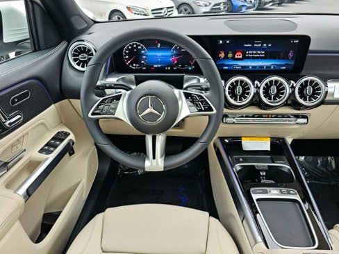 New 2026 Mercedes-Benz GLB 250 4MATIC image 31