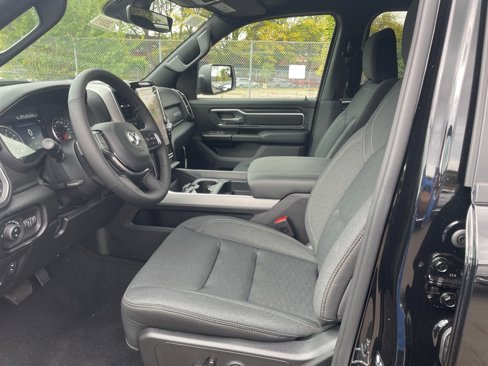 New 2026 RAM 1500 4x4 Crew Cab image 12