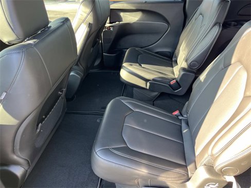 New 2026 Chrysler Voyager LX image 16
