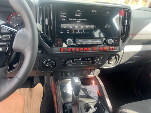 New 2025 Nissan Frontier PRO-4X w/ Pro Convenience Package image 18