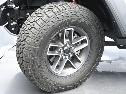 Used 2024 Jeep Gladiator Mojave w/ Safety Group image 21